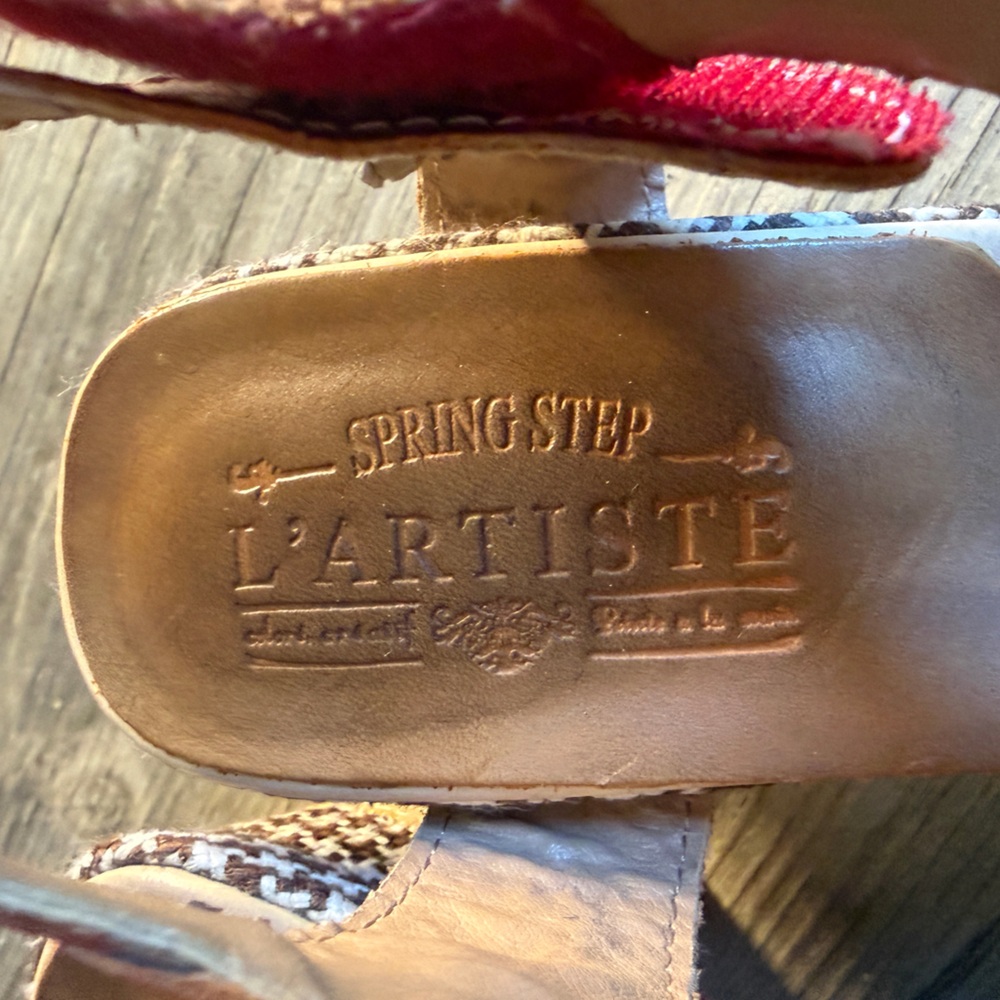 L’artiste Chunky Heel Sandals- size 40 (9 US) - Picture 4 of 7